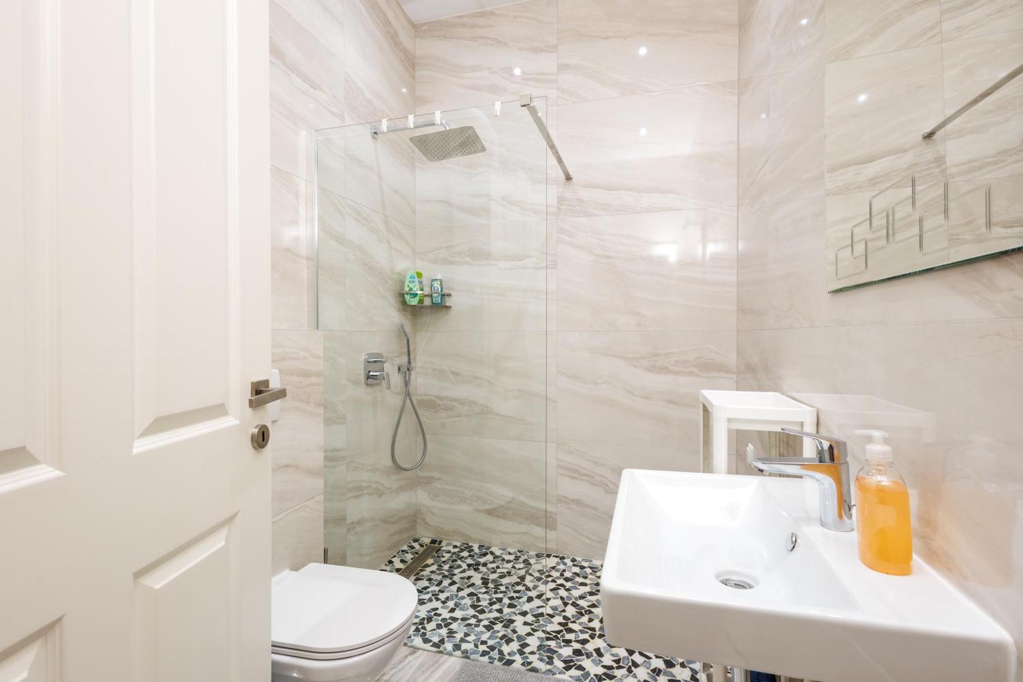 2 Beds Top Apart In Vienna'S Heart Bagian luar foto